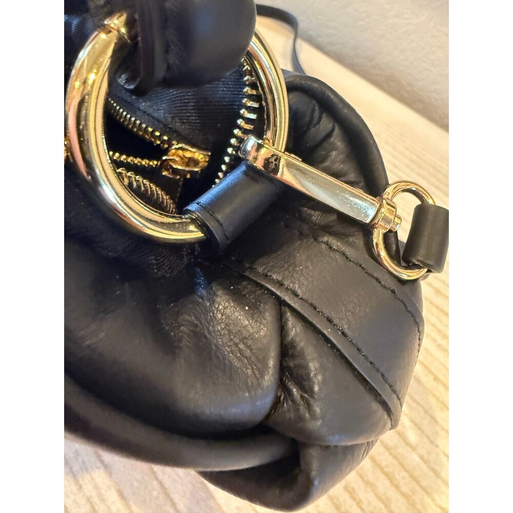 Valentina Fiore two-way Italian woven leather crossbody bag. Gold hardware. - Picture 6 of 13